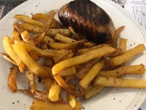 Andouillettes AAA sauce moutarde, spécialité de L'Espérance, bar à vin Étampes
