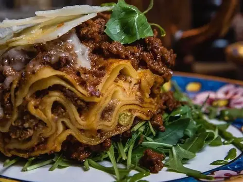 Lasagnes maison, plat du jour au bar à vin L'Espérance, Étampes